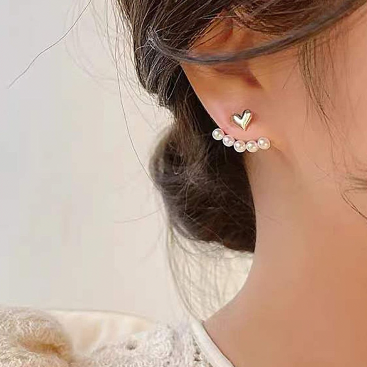 Lustrous love pearl drop