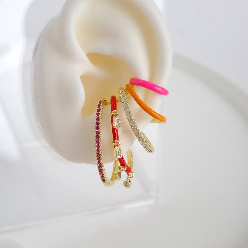 Scarlet Twist Earcuff