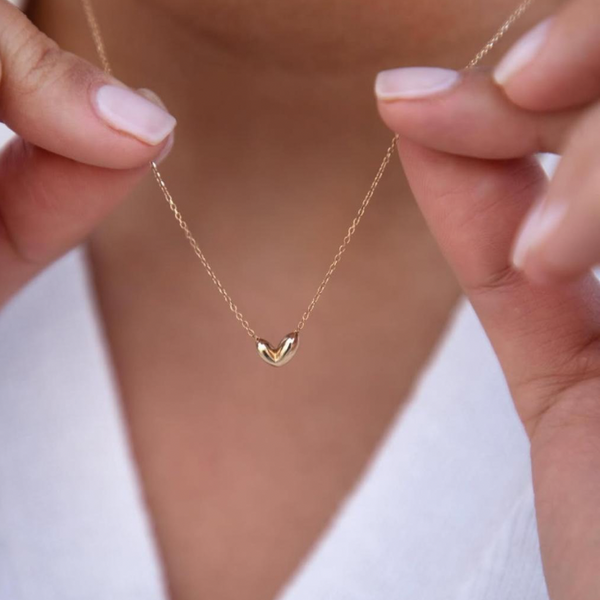 Lustrous love pearl drop