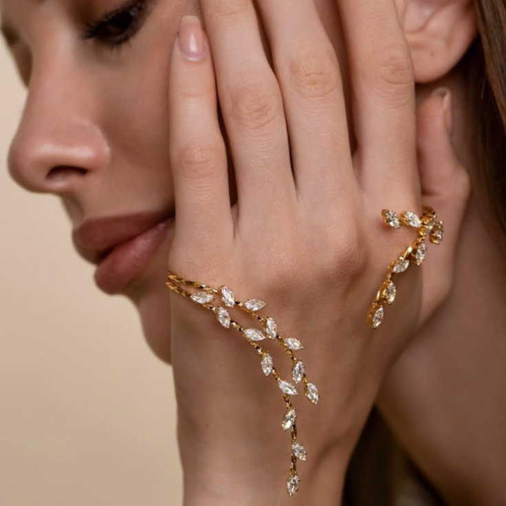 Regalia Vein Handcuff