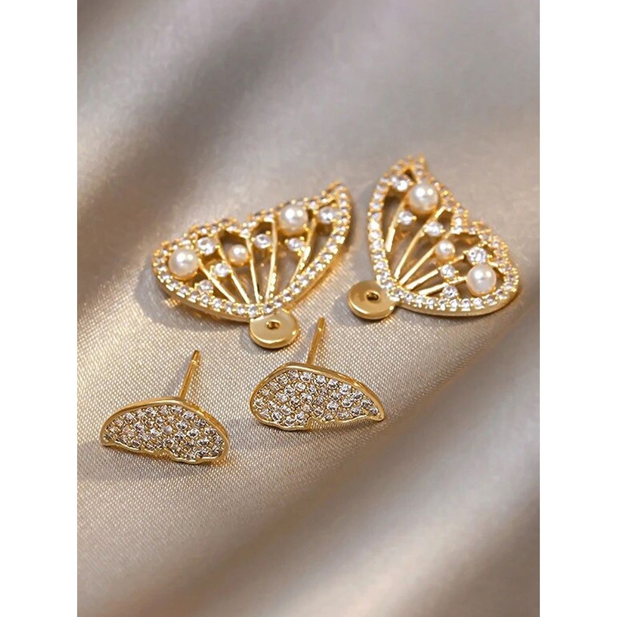 BUTTERFLY EARRINGS