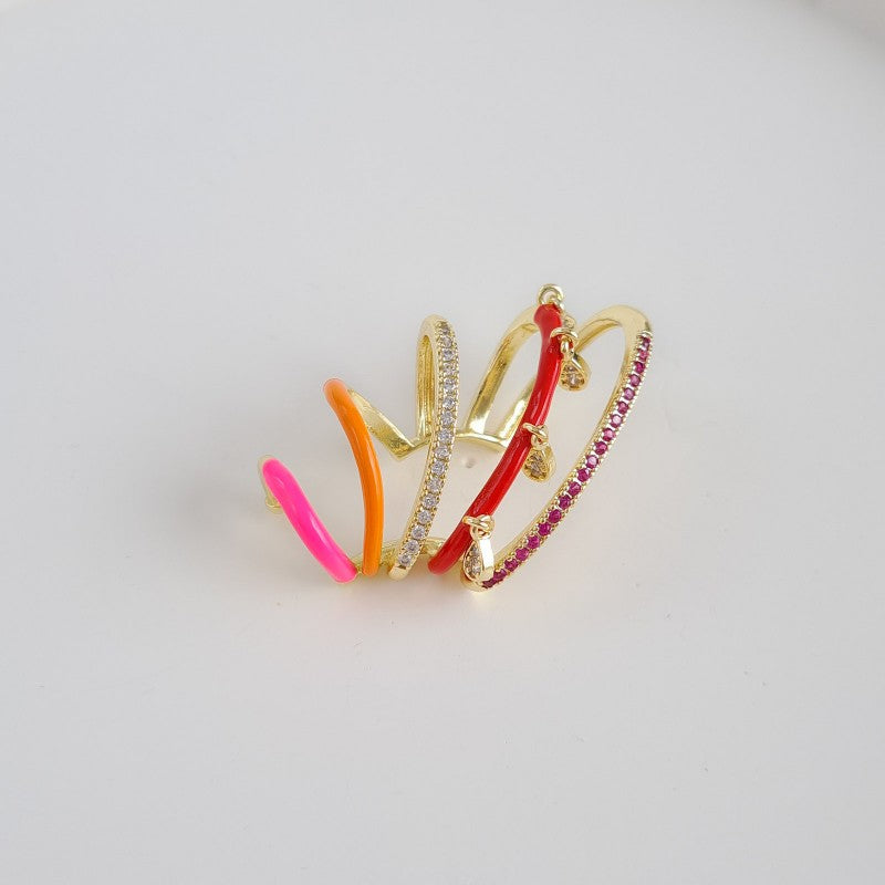 Scarlet Twist Earcuff